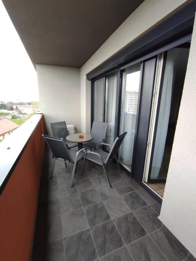 Armony Apartament Temesvár Kültér fotó